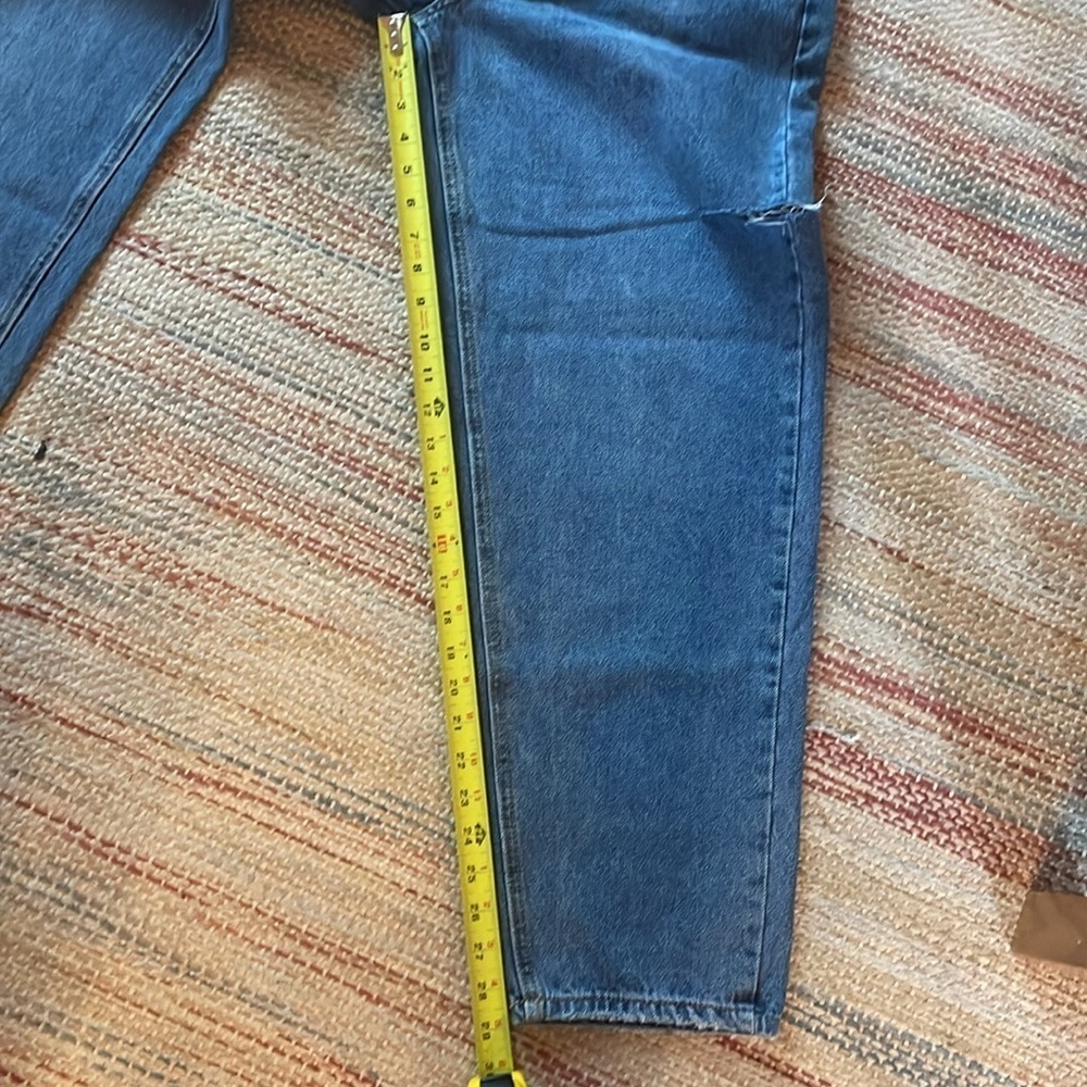 NWT PRETTY LITTLE THING “Mid Wash Thigh Split Baggy Boyfriend Jeans” - Picture 9 of 9